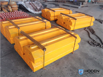 Crusher plate hammer